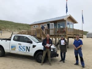 Strandpost Zandloper voorzien van zonnepanelen