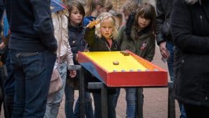Ondernemers Helderse binnenstad vieren Koningsdag met een koopzondag