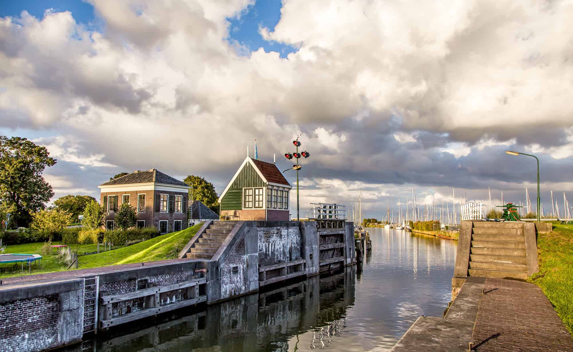 Hoogheemraadschap opent woensdag sluizen en bruggen