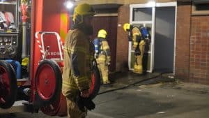 Brand op benedenverdieping flat Den Helder, mogelijk brandstichting