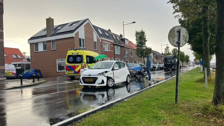 Flinke aanrijding op N250
