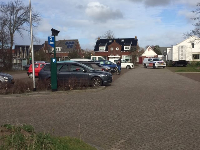 Texelaars claxonneren tegen toeristenbeleid gemeente