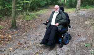 Protest GroenLinks tegen weigering rolstoelpad Donkere Duinen
