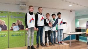 Pupillen De Hofstee schooldamkampioen Noord-Holland
