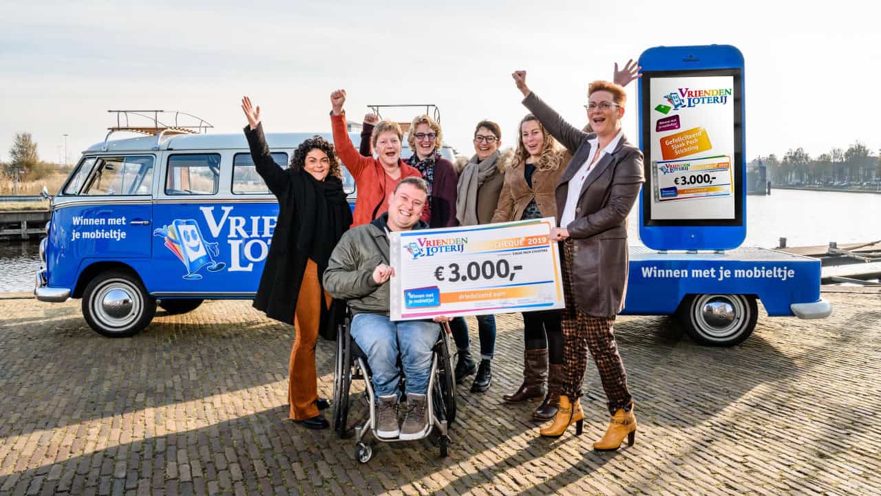 3.000 euro voor Sjaak Pach van Stichting VriendenLoterij