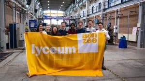 Solarteam Lyceum aan Zee bouwt verder aan zonneboot