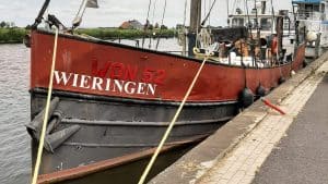 Voormalige postboot is weer terug op Wieringen