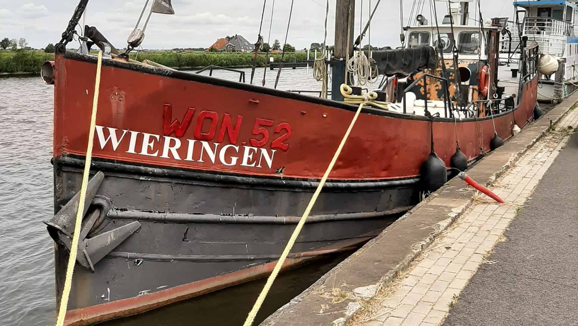 Voormalige postboot is weer terug op Wieringen