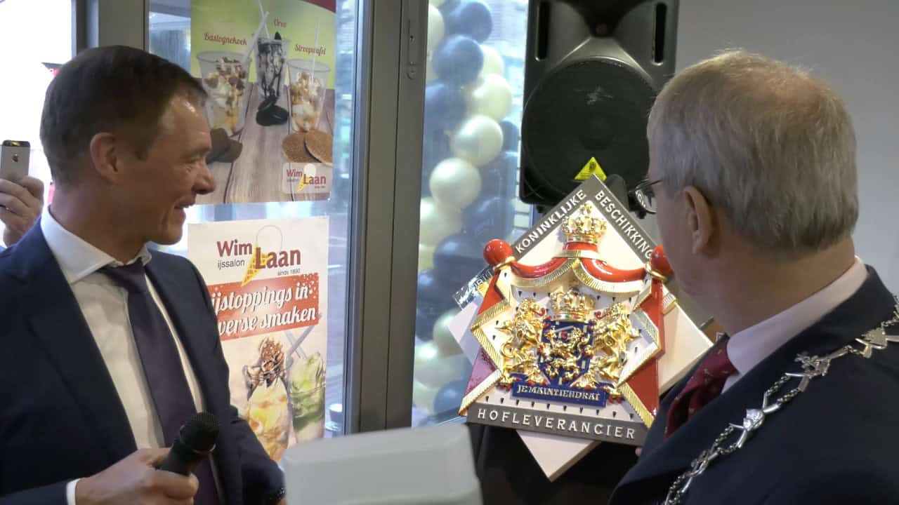 IJssalon Wim Laan ontvangt predicaat Hofleverancier