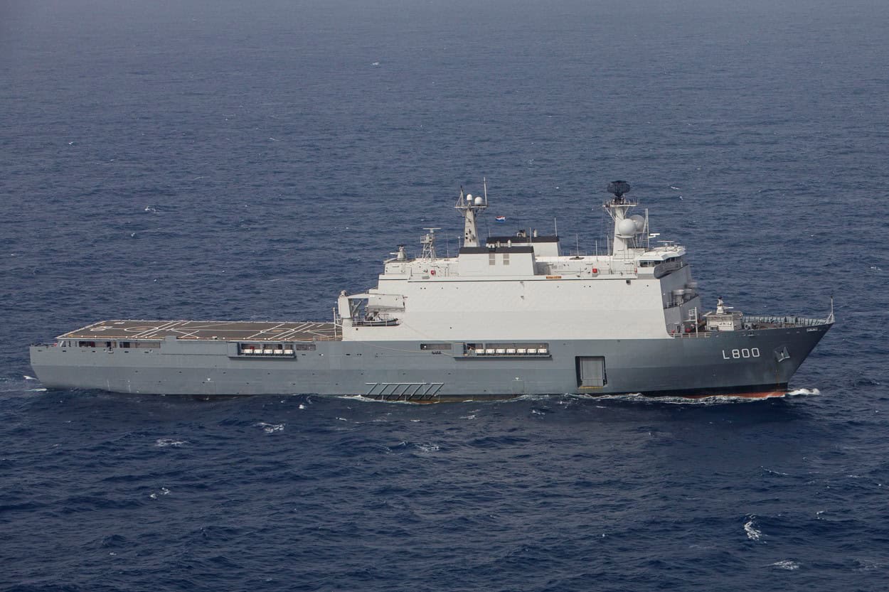 Coronaklachten houden bemanning Zr.Ms. Rotterdam aan boord