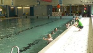 Zwemlessen weer van start (video)