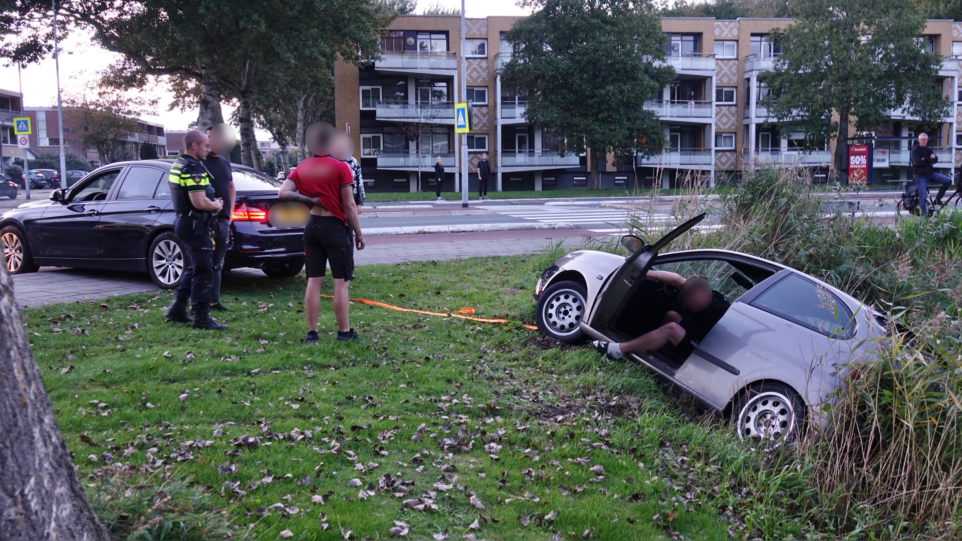 Remmen weigeren: auto bijna te water
