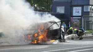 Fikse autobrand op de N99