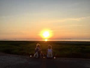 Avondwandeling met zonsondergang