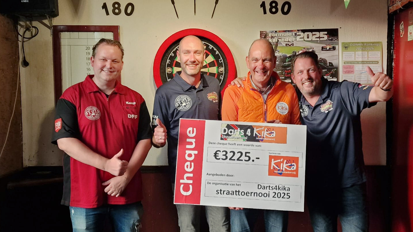 Recordbedrag van 3.225 euro Darts4Kika straattoernooi
