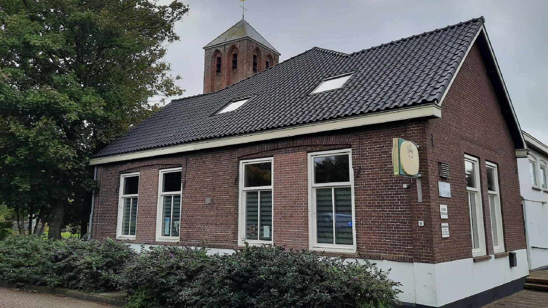 Renovatie dak van dorpshuis Westerland is gereed