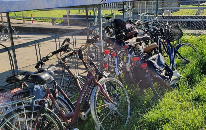 Gemeente verwijdert fietsen