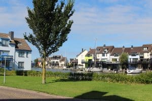 Appeltjesgroen huis moet andere kleur krijgen