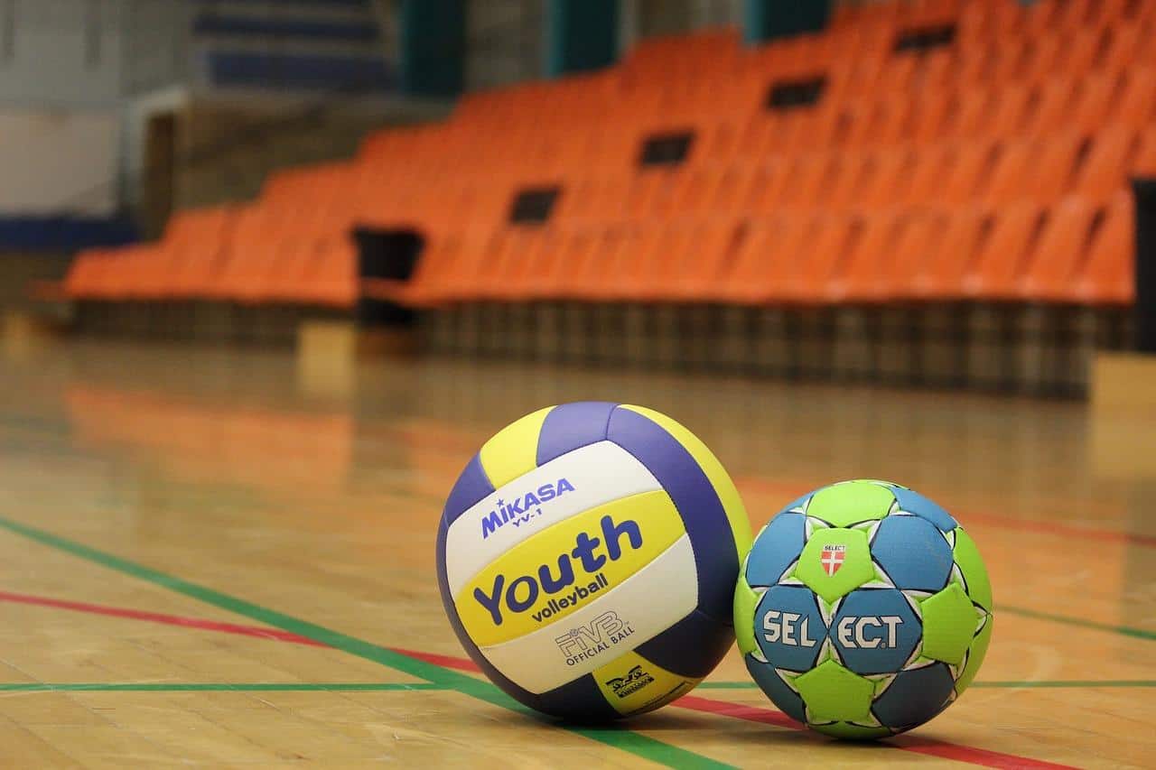 Onderzoek naar toekomst sporthallen, verbouwing verrast D.S.O.