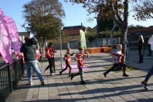 Hart van Nederland filmt Daily Mile op Thijsseschool