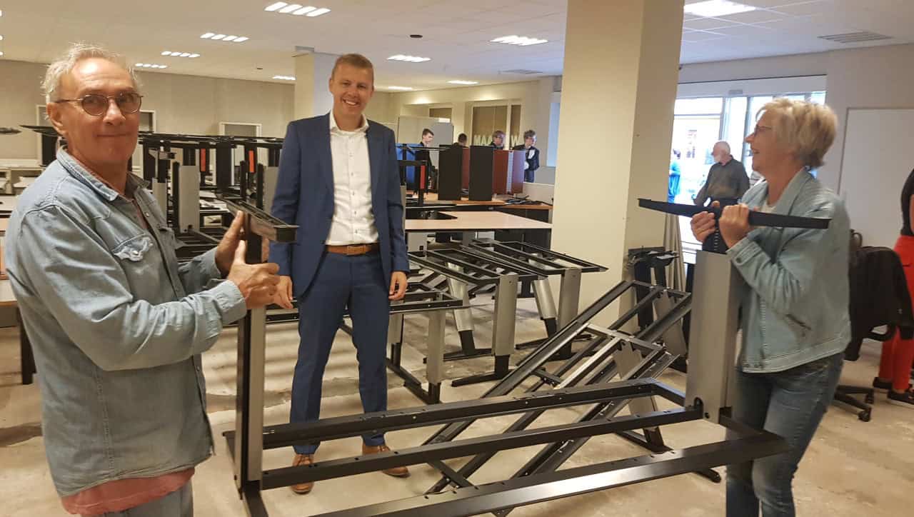 Dertig organisaties blij met gebruikt meubilair Omnyacc