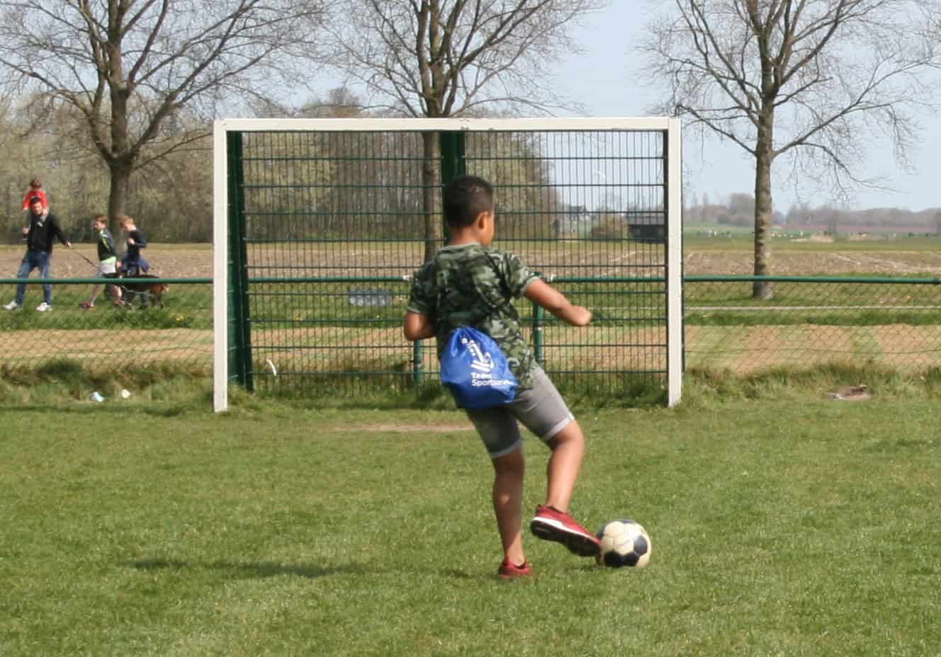 Meedoen-tas voor duizend gezinnen
