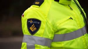 17-jarige onder bedreiging van wapen beroofd