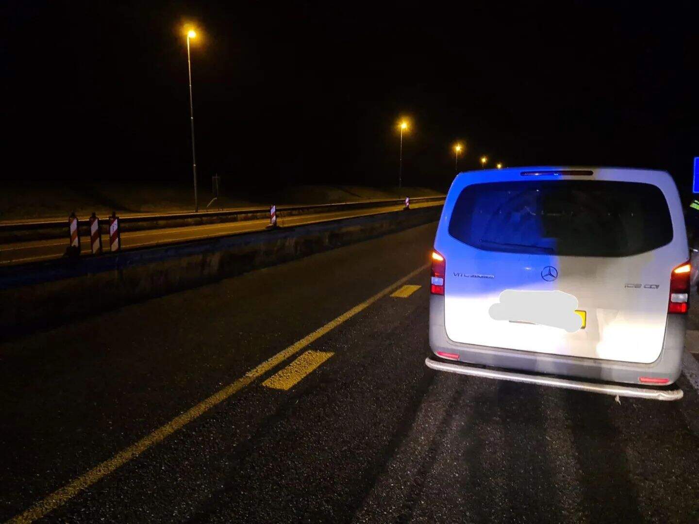 Slingerende spookrijder op A7 aangehouden