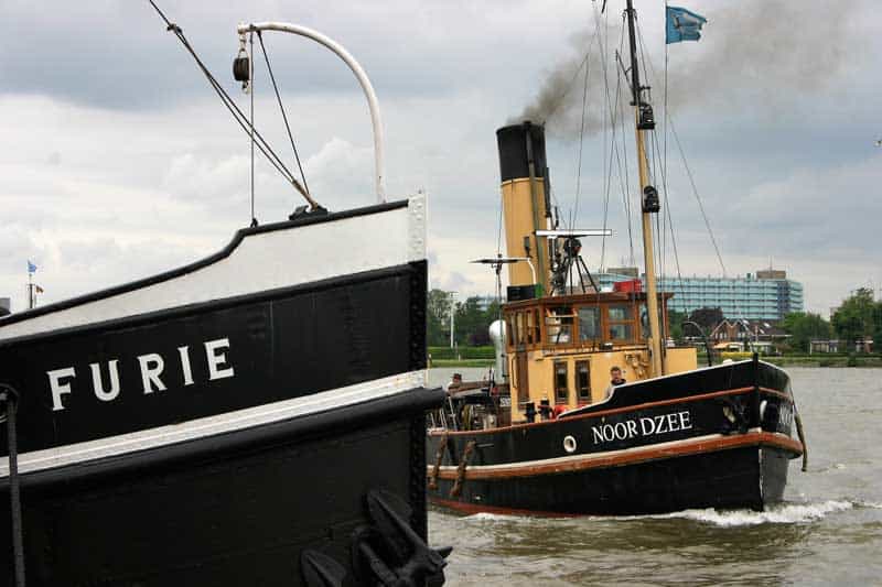 Stoomsleepboot Noordzee zoekt meevarenden voor tocht naar Dordrecht