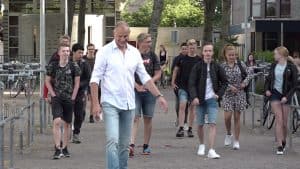 Mavoleerlingen blij met ‘eerste’ schooldag (video)