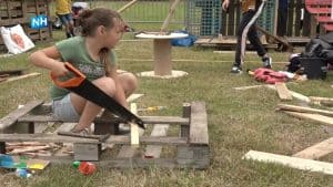 Op het nippertje toch nog een timmerdorp in ’t Zand (video)