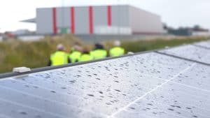 Zonnepark Kooypunt levert genoeg stroom voor 3500 huishoudens (video)