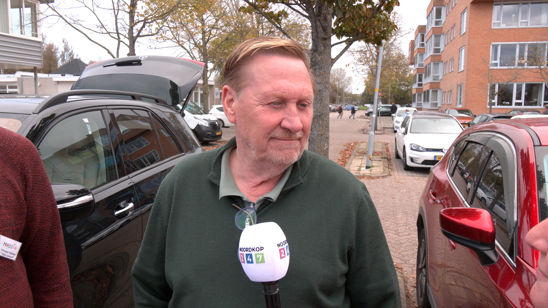 Video: Fans ontmoeten Augurkenkoning Oos Kesbeke in Julianadorp
