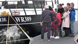 Video: Nieuwe boot van visserijbedrijf van Eekelen gedoopt door Caroline van der Plas