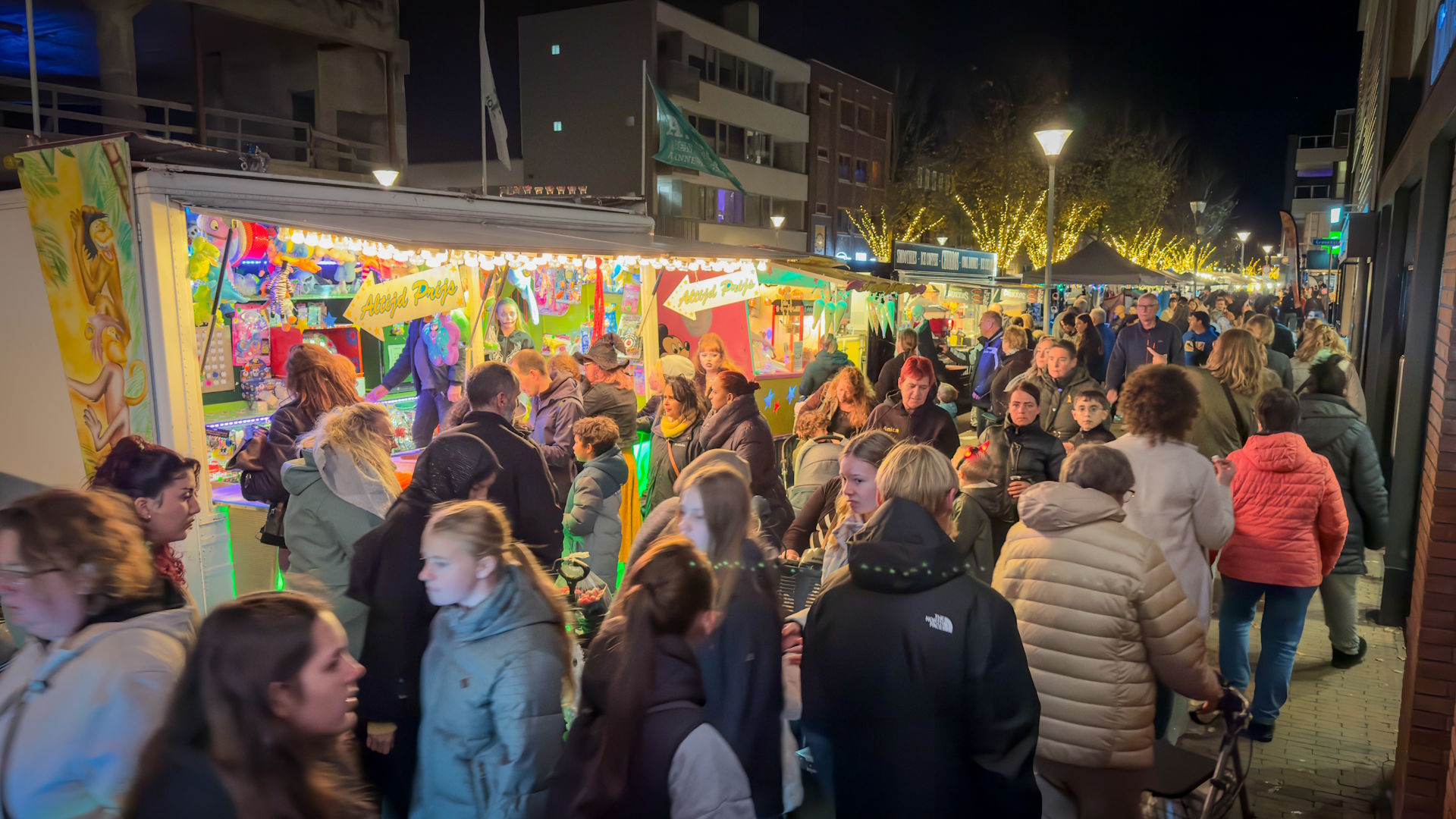 Griezelen bij Halloweenmarkt Den Helder
