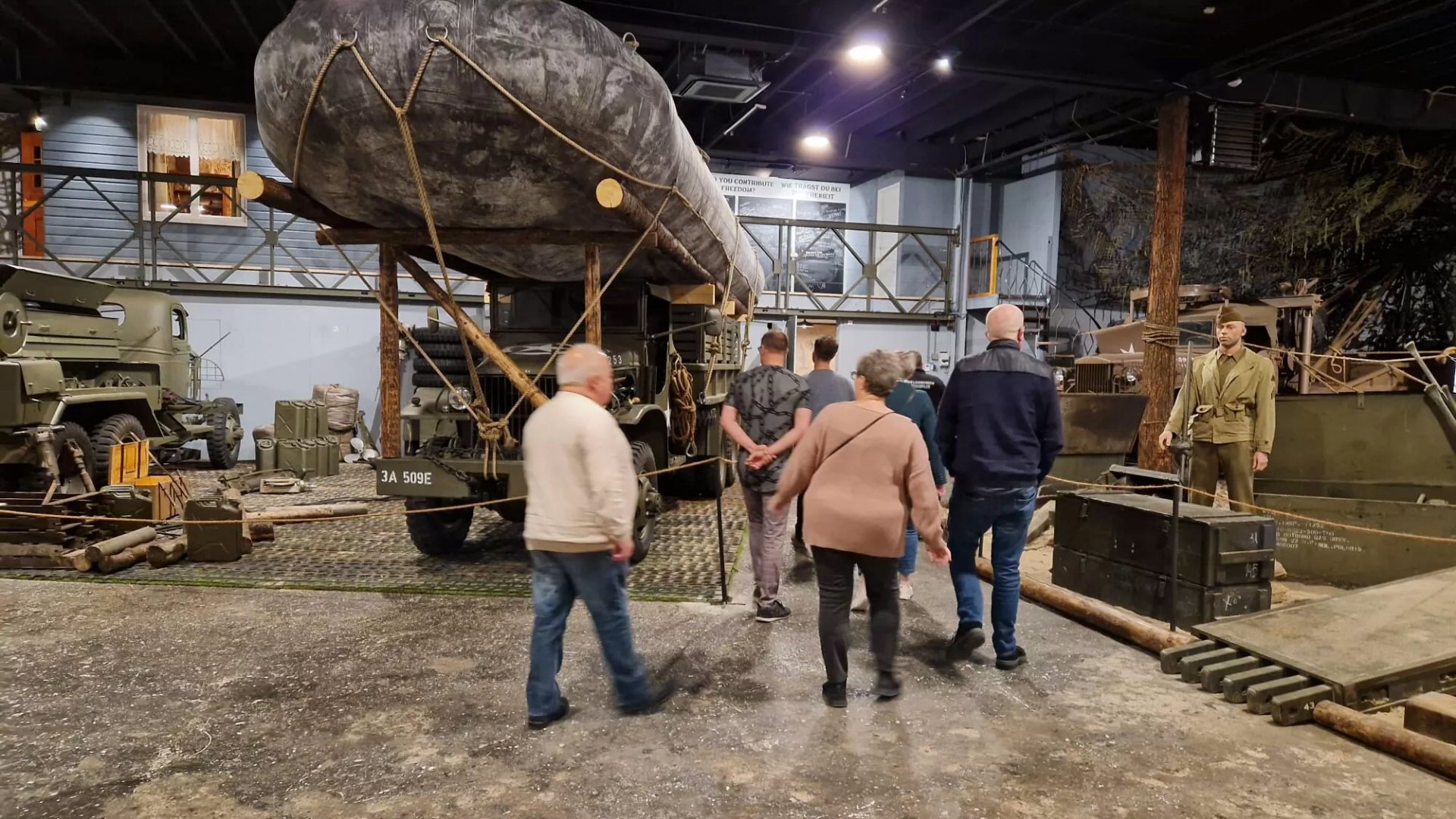 Ondernemerscafé tussen tanks en toekomst